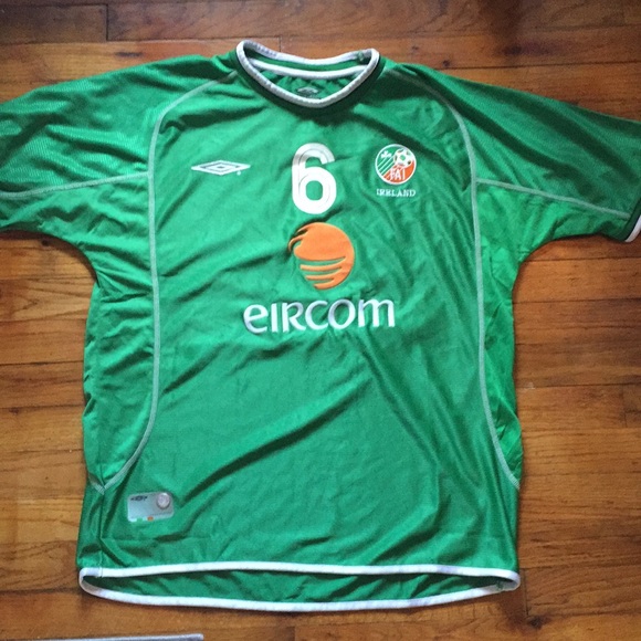 Umbro Other - Umbro Ireland National Soccer team Keane 6 Xl